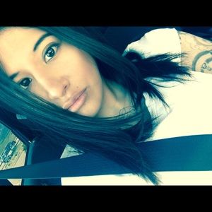 Meet your Posher, Angie